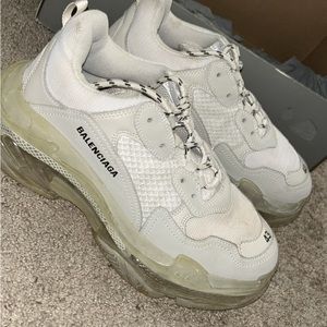 Balenciaga Triple S Clear Sole. Size 43 (Men’s US 9). Runs big.